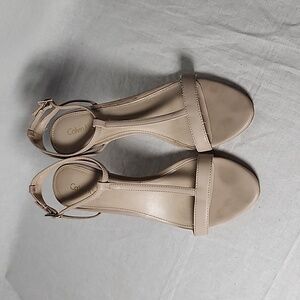 💕like new nude Calvin Klein  heels!
